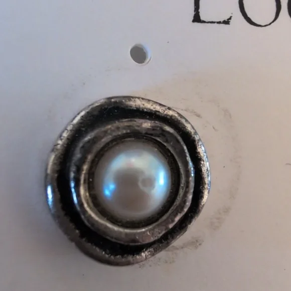 Patricia Locke Silver and Pearl Earrings - Picture 2 of 3